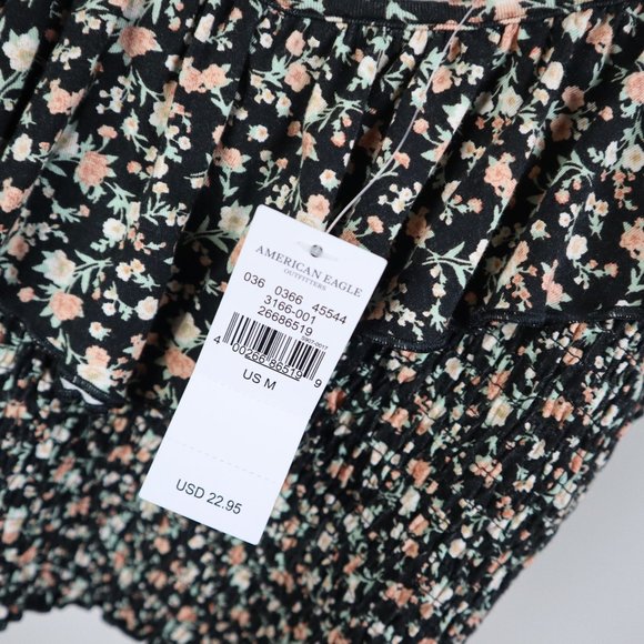 Cropped Ruffles Top - Picture 2 of 8